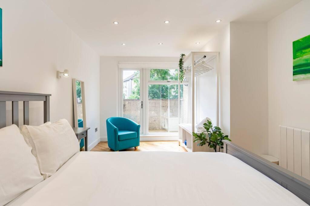 Appartement Central, Bright 2 Bed Flat - Pool & Sauna
